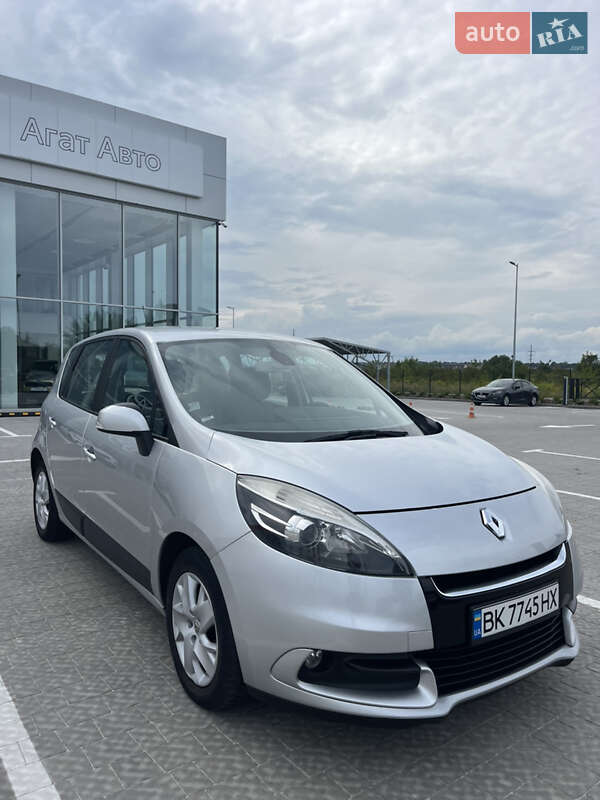 Renault Scenic 2013 року в Рівному