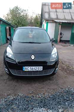 Renault Scenic  2011