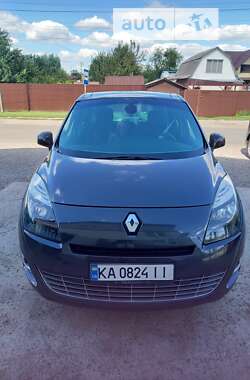 Renault Scenic  2011