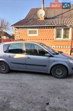 Renault Scenic  2004
