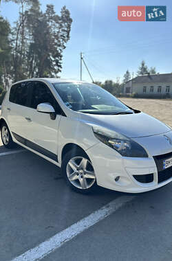 Renault Scenic  2011