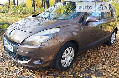 Renault Scenic  2010