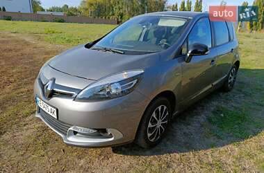 Renault Scenic  2015