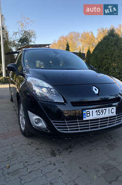 Renault Scenic  2011