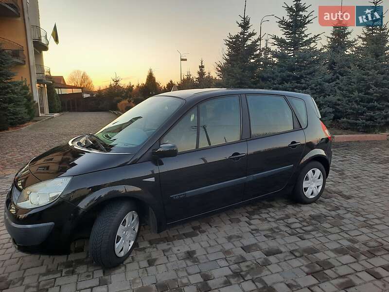 Минивэн Renault Scenic 2006 в Дубно