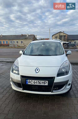 Renault Scenic  2011