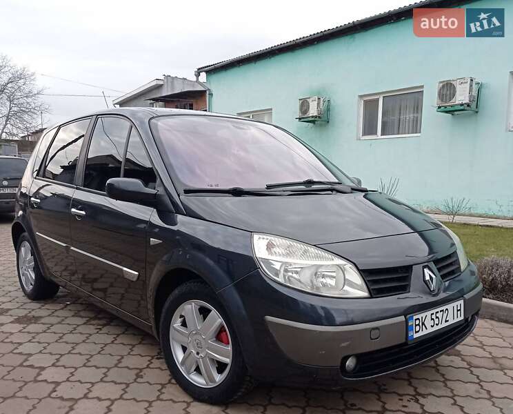 Renault Scenic 2004 року в Рівному