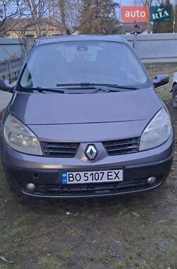 Renault Scenic  2004