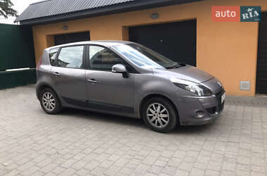 Renault Scenic  2010