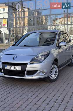 Renault Scenic  2010