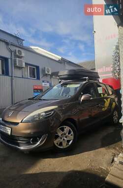 Renault Scenic  2012