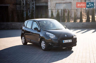 Renault Scenic  2010