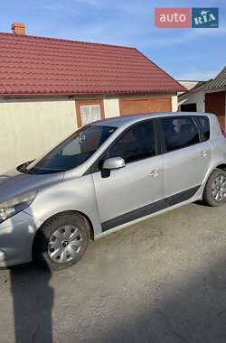 Renault Scenic 2011