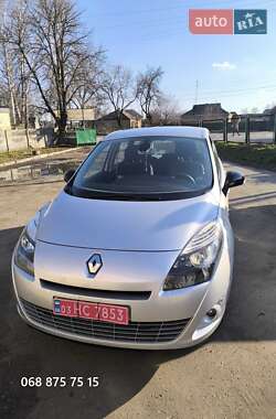 Renault Scenic  2011