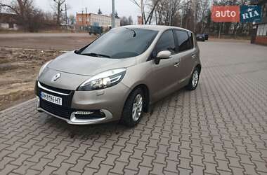 Renault Scenic  2012