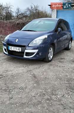 Renault Scenic  2010