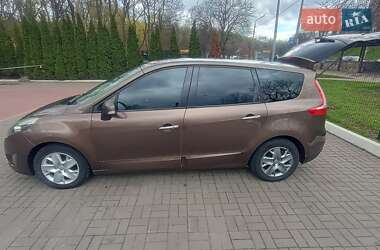 Renault Scenic  2011