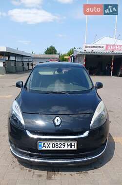 Renault Scenic  2012