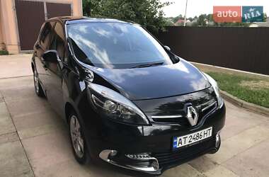 Renault Scenic  2012