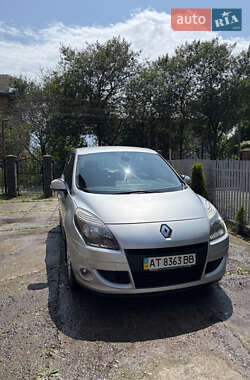 Renault Scenic 2011