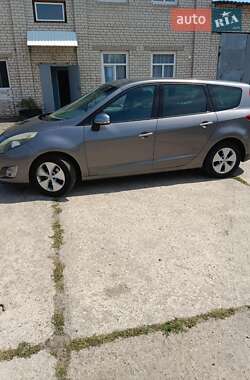 Renault Scenic  2011