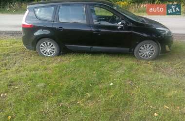 Renault Scenic  2012