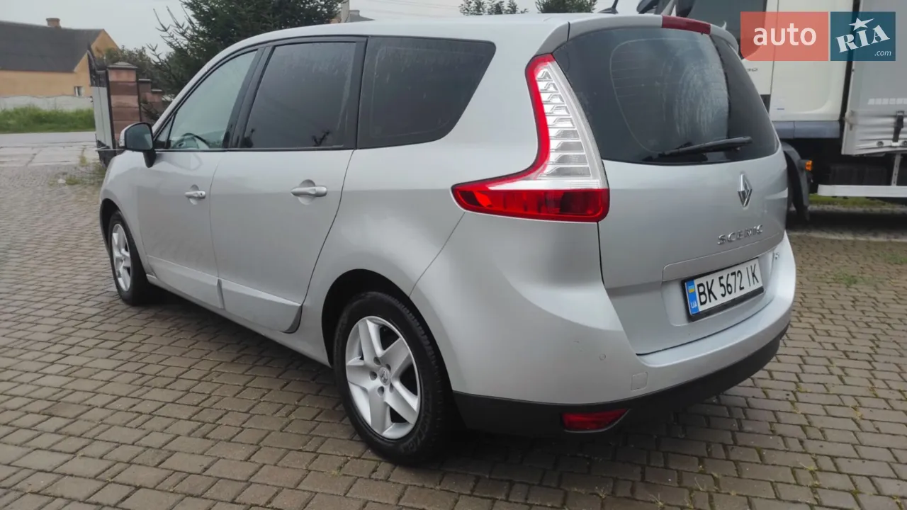 2014 Renault Scenic - фото 1