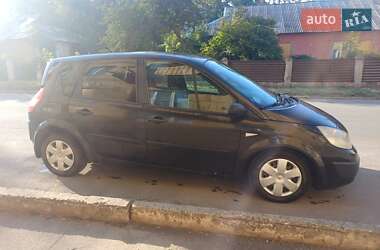 Renault Scenic  2005