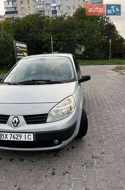 Renault Scenic  2004