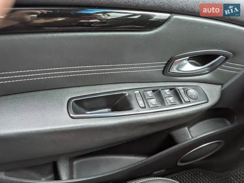 Renault Scenic 2011