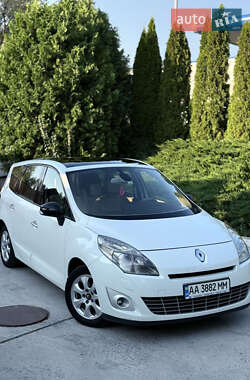 Renault Scenic  2011