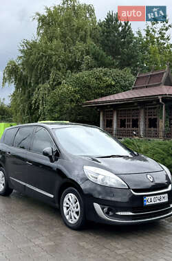 Renault Scenic  2012