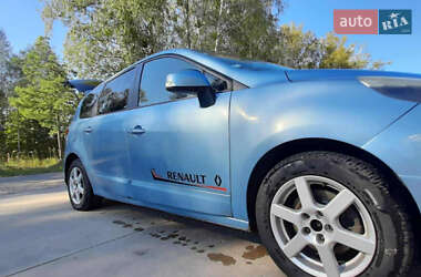 Renault Scenic  2011