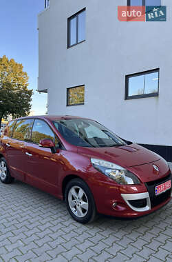 Renault Scenic  2011