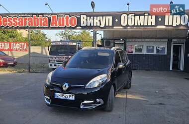 Renault Scenic  2015