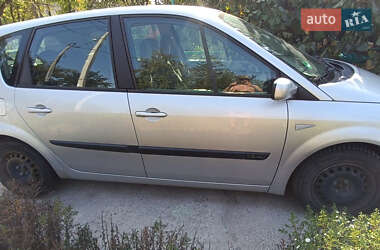 Renault Scenic  2005