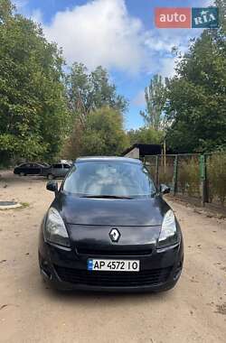 Renault Scenic  2010