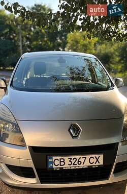Renault Scenic  2010