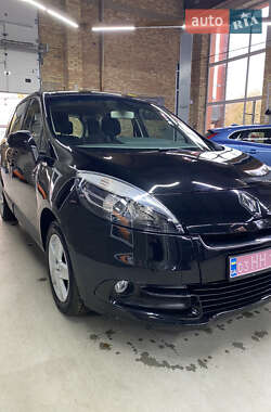 Renault Scenic  2012