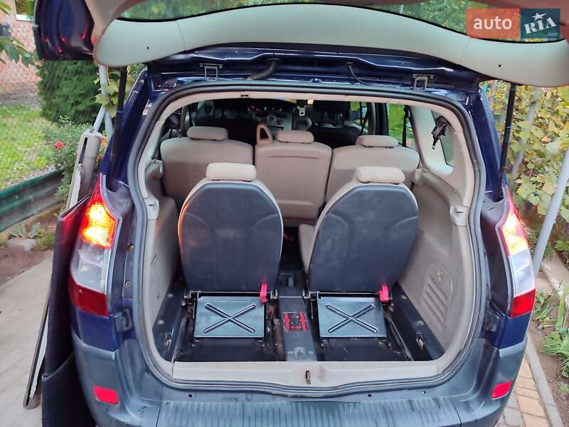 Минивэн Renault Scenic 2006 в Луцке
