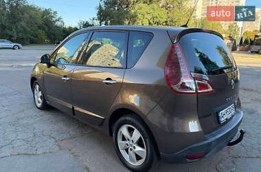 Renault Scenic  2010