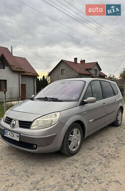Renault Scenic  2004