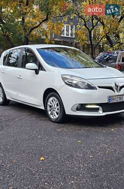 Renault Scenic 2012