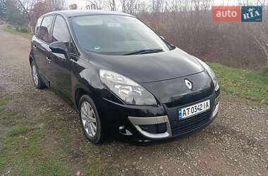 Renault Scenic  2011