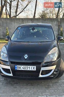 Renault Scenic  2011