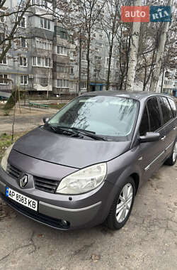 Renault Scenic  2004