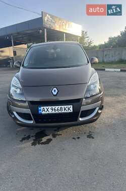 Renault Scenic 2011