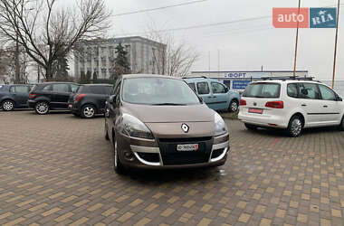 Renault Scenic  2011