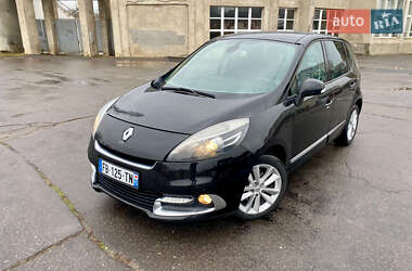 Renault Scenic  2012