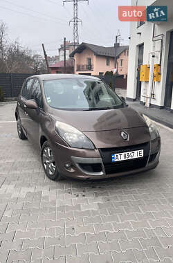 Renault Scenic  2011